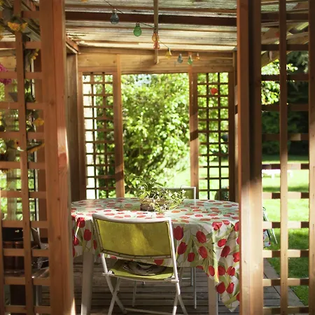 Tatil Evi Cozy In Ponchel With Pond Le Ponchel