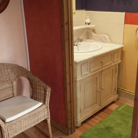 Cozy In Ponchel With Pond