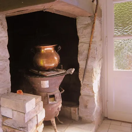 Cozy In Ponchel With Pond