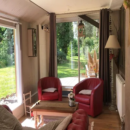 펜션 Cozy In Ponchel With Pond