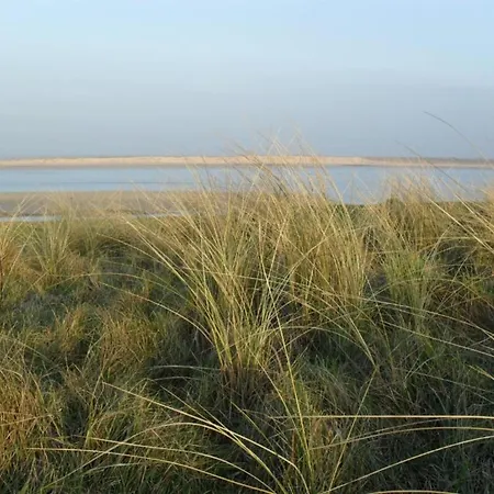 بيت للعطل Cozy In Ponchel With Pond