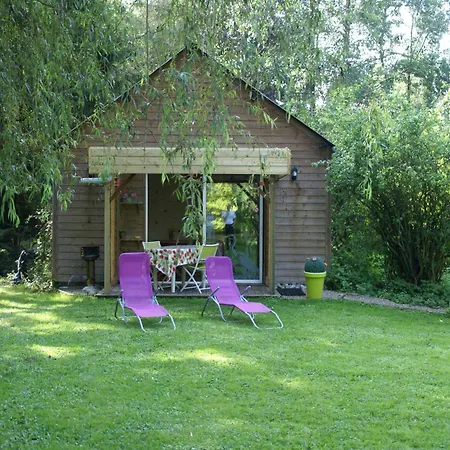 Cozy In Ponchel With Pond بيت للعطل Le Ponchel