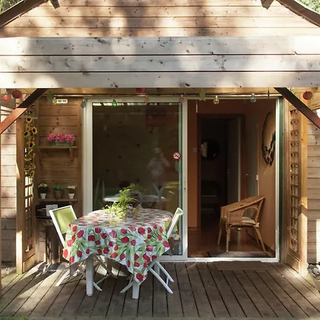 펜션 Cozy In Ponchel With Pond